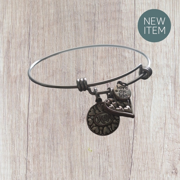 Footnotes Silver Charm Bangle Bracelet For MOM - Picture 6 of 7